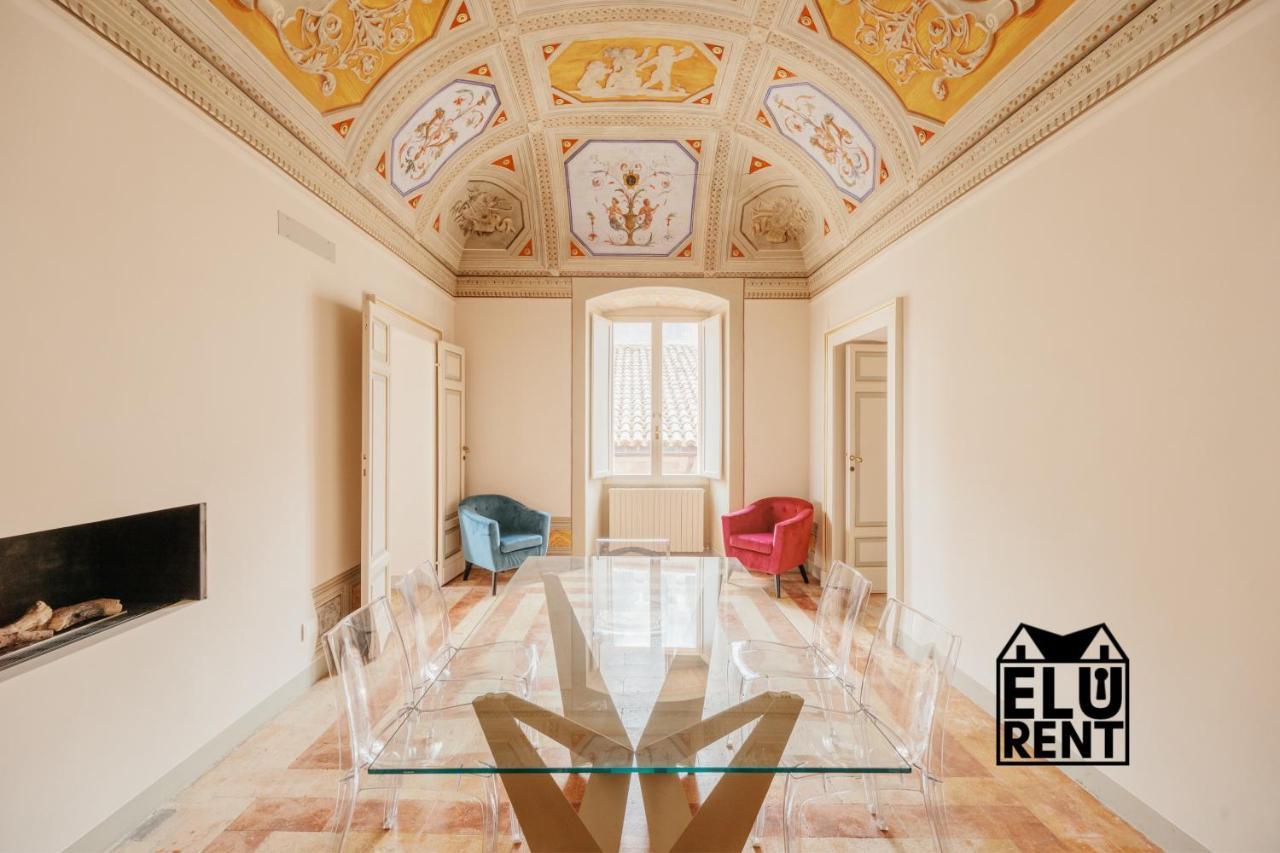 Sotto Gli Affreschi Del 1800 Con Colazione Inclusa Assisi Luaran gambar