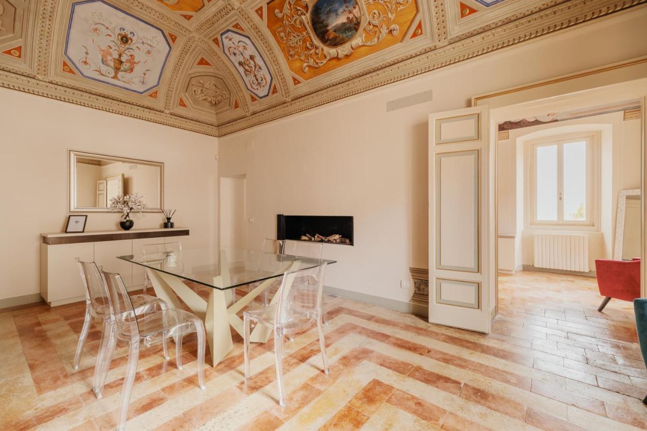 Sotto Gli Affreschi Del 1800 Con Colazione Inclusa Assisi Luaran gambar